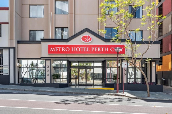 Metro Hotel Perth City image 3